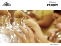 patron-tequila-flasche-mit-korkstopfen